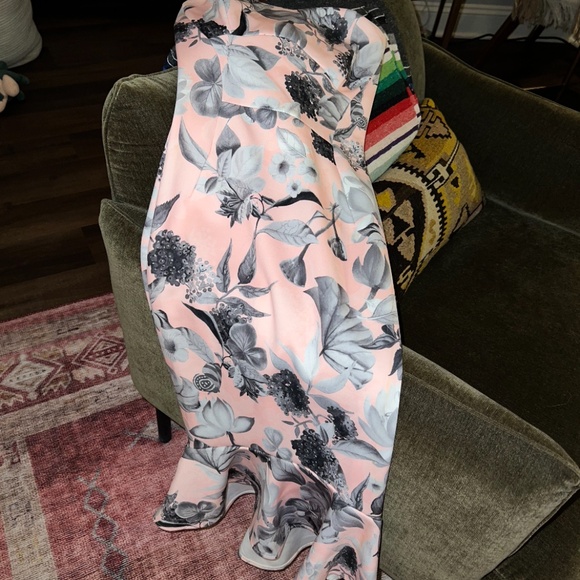 ASOS Pink and Grey Floral Bandeau Peplum Midi Dress - Picture 4 of 10